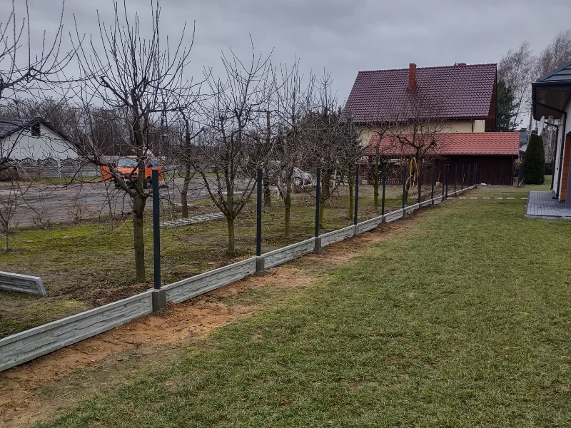 Zdjęcie - projekt ogrodzenia panelowego